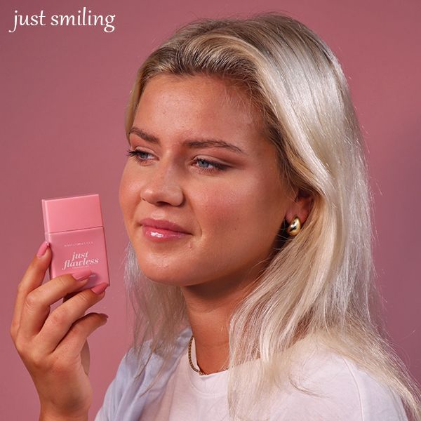 #Farve_Just Smiling