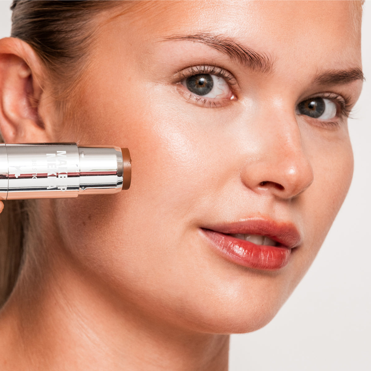 BB Stick Duo – två foundation sticks